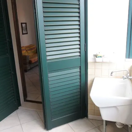 Casa Vacanza Il Pescatore Apartment *